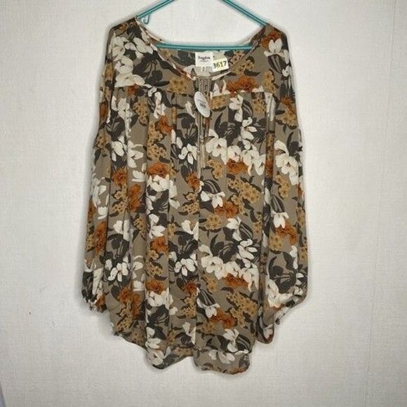 NWT Hayden Los Angeles Dolman Slv. Tie V-Neck Peasant Blouse Women Plus Size 3XL - Picture 1 of 12